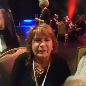 Meet your Posher, Deb